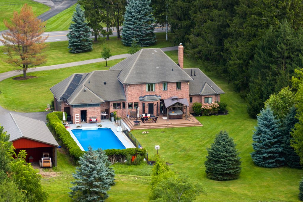 two story private home in rural suburbs on ontario 2026 01 07 02 14 44 utc